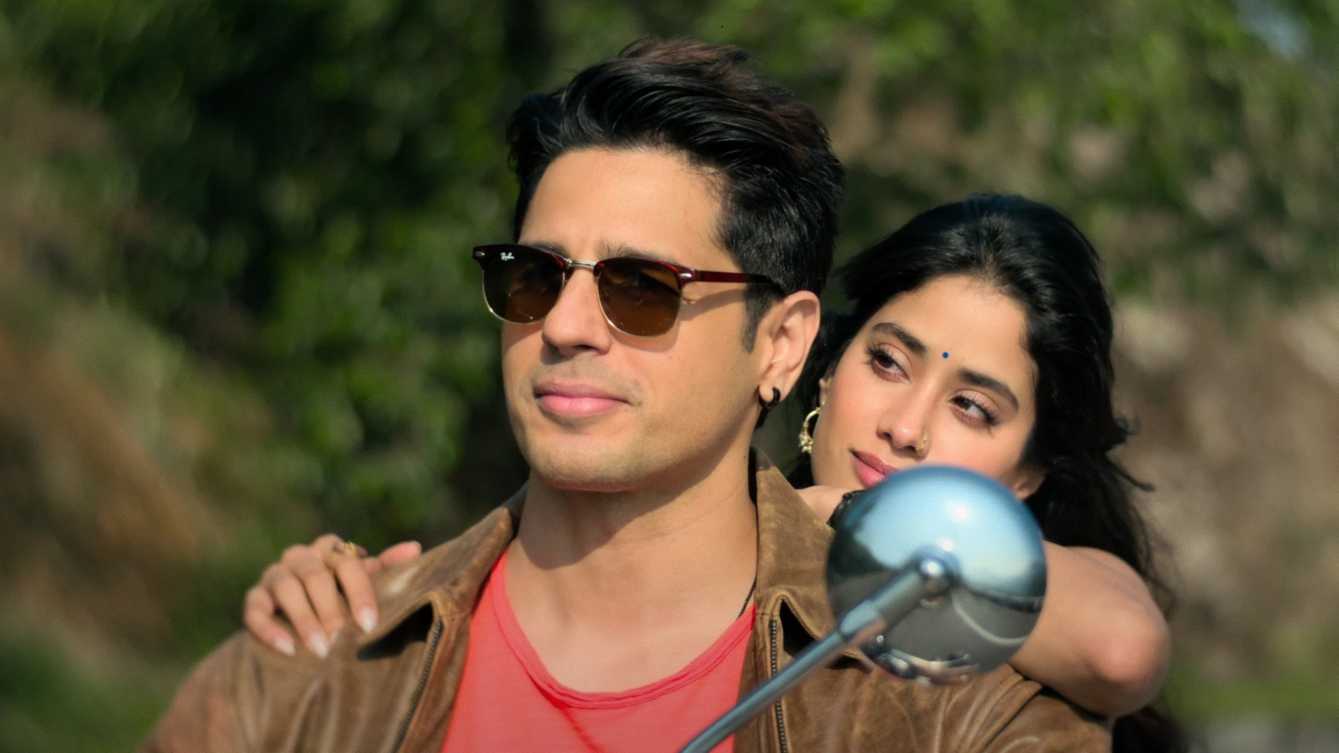 Param Sundari (2025) Movie Screenshot (2) Param Sundari (2025) Movie Screenshot (2)